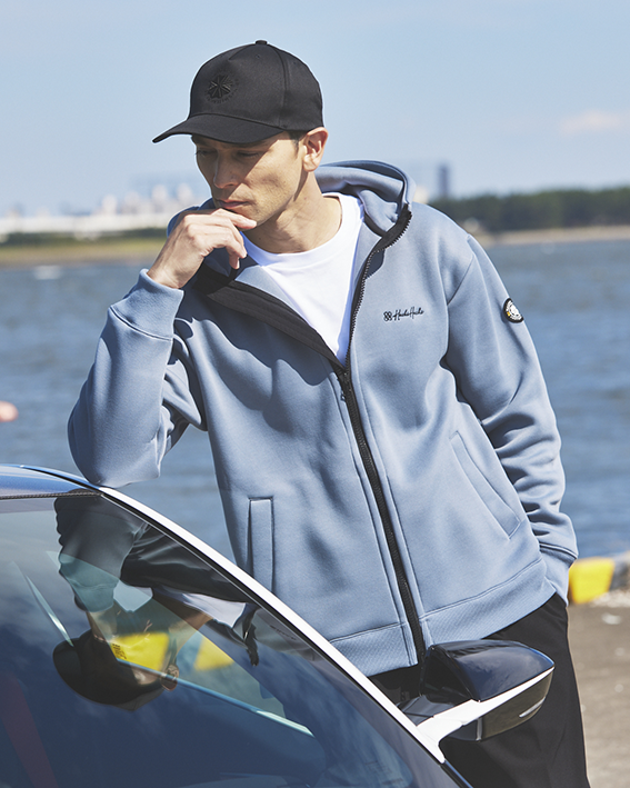 【再入荷】WIDE ZIP HOODIE【返品交換保証付き】