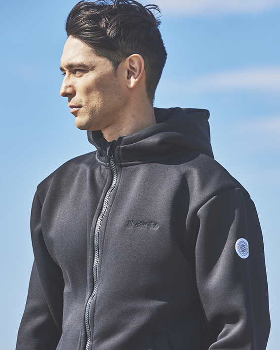 【再入荷】WIDE ZIP HOODIE【返品交換保証付き】