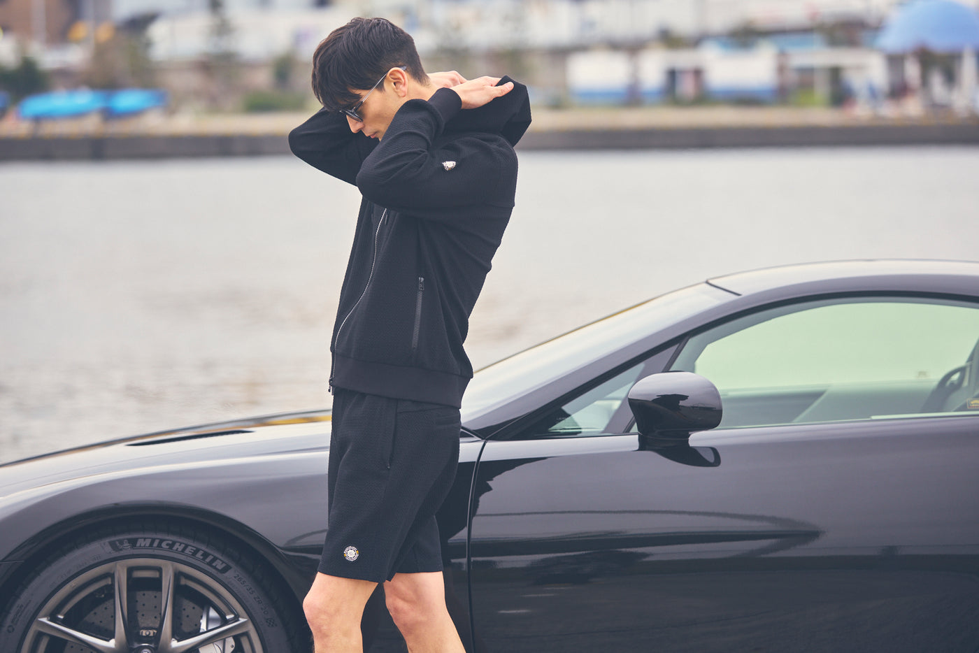 BUMPY LIGHT HOODIE|凹凸編み地・ジッパーポケット付・セットアップ対応|ドライブ・冷え対策・ユニセックス ...