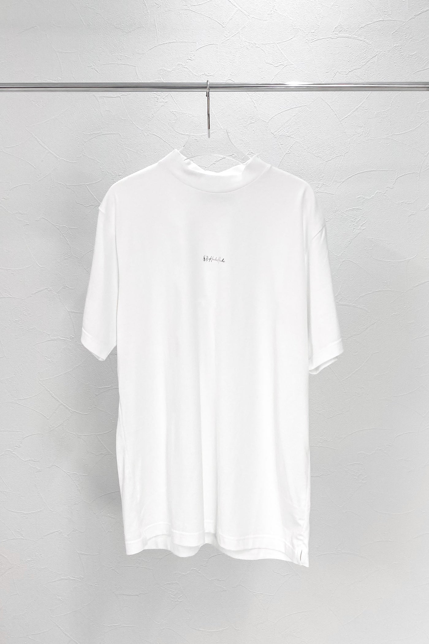 T-LINE MOCK NECK TEE