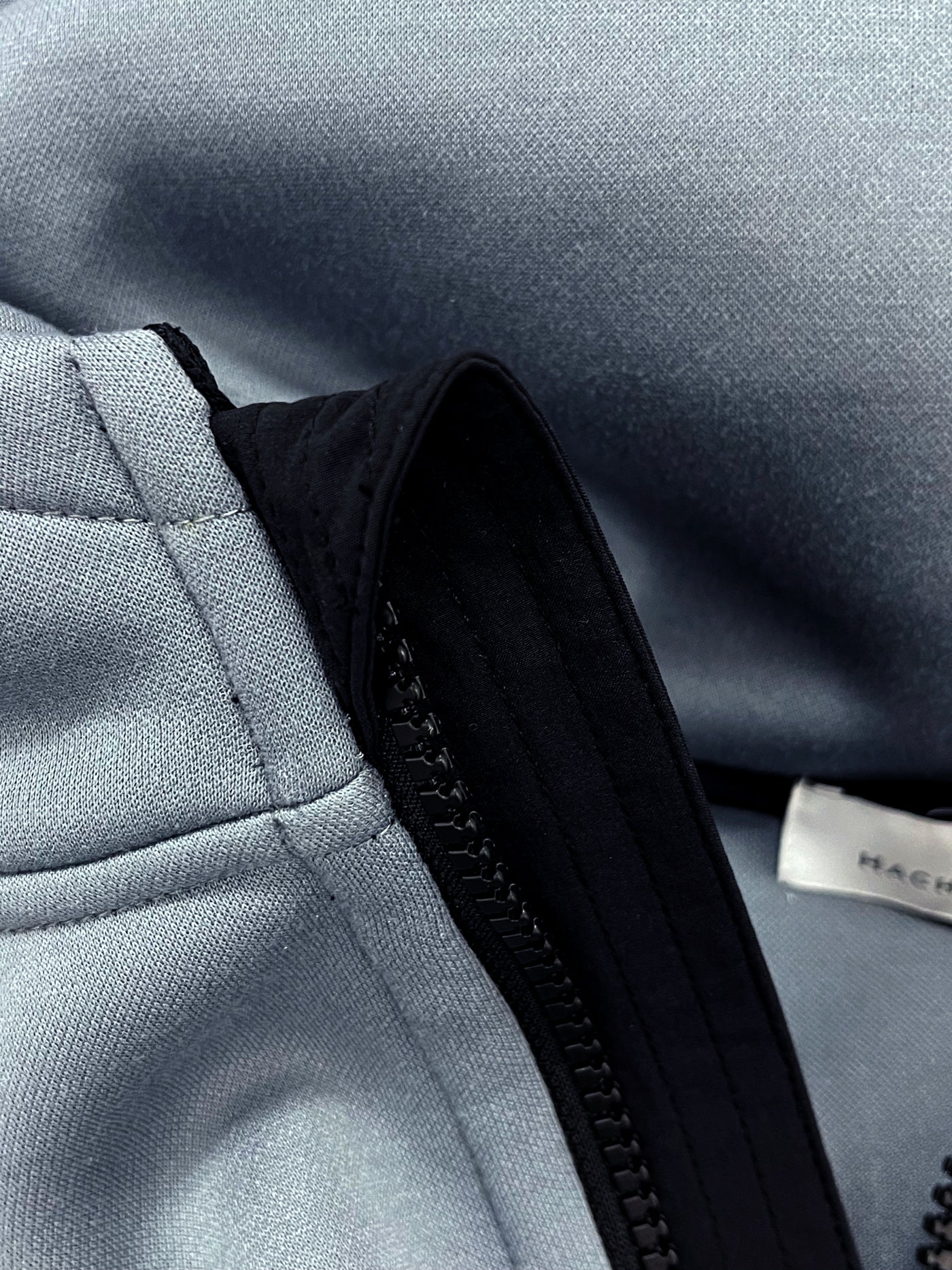 【再入荷】WIDE ZIP HOODIE【返品交換保証付き】